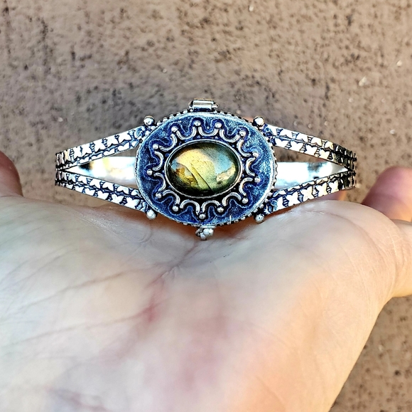 New Unique Labradorite 925 Silver Poison Cuff Bracelet. - Picture 15 of 16